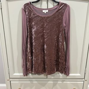 Umgee pink velvet top